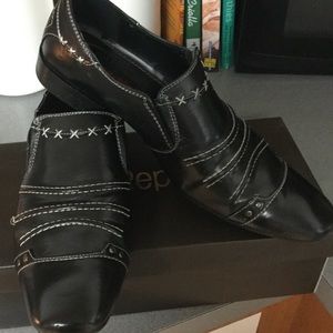 True Republic Men’s Black dress shoes.